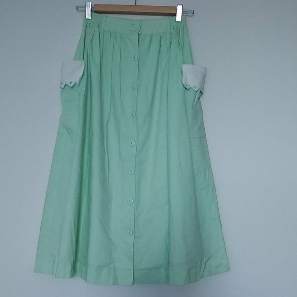 Fully Lined Button Front Full Skirt